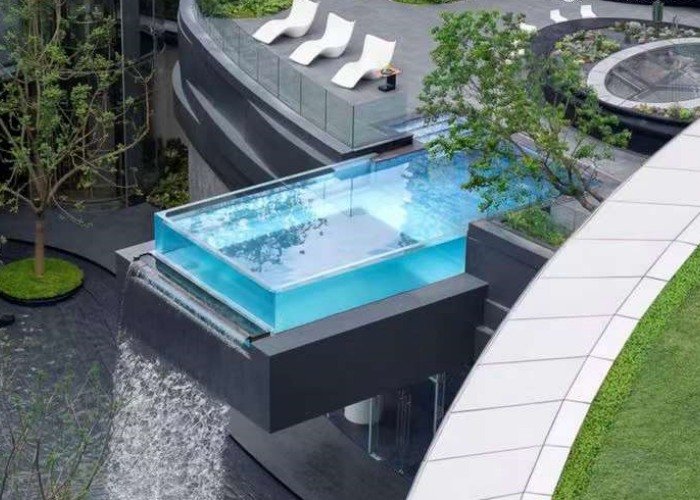 Acrylic pool