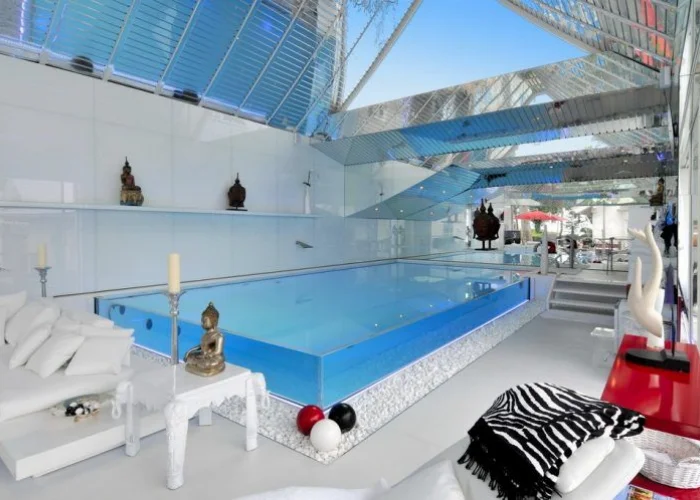 indoor acrylic glass pool